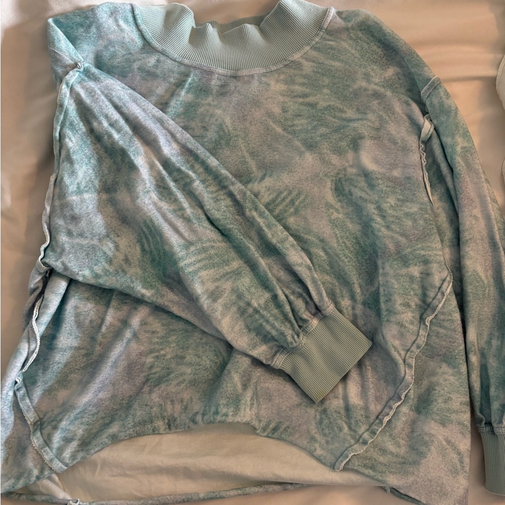 Mint Green Tie-Dye Sweatshirt
